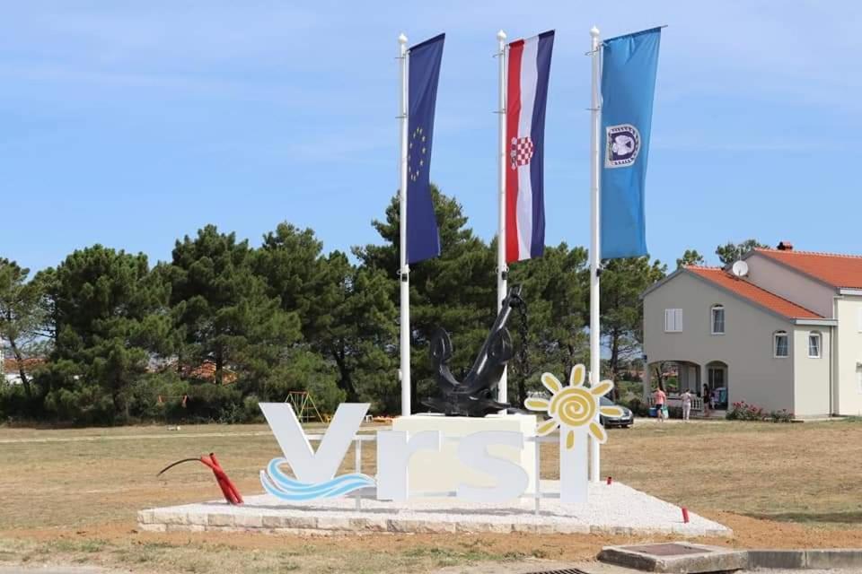 Apartman Zvoncica Vrsi Luaran gambar