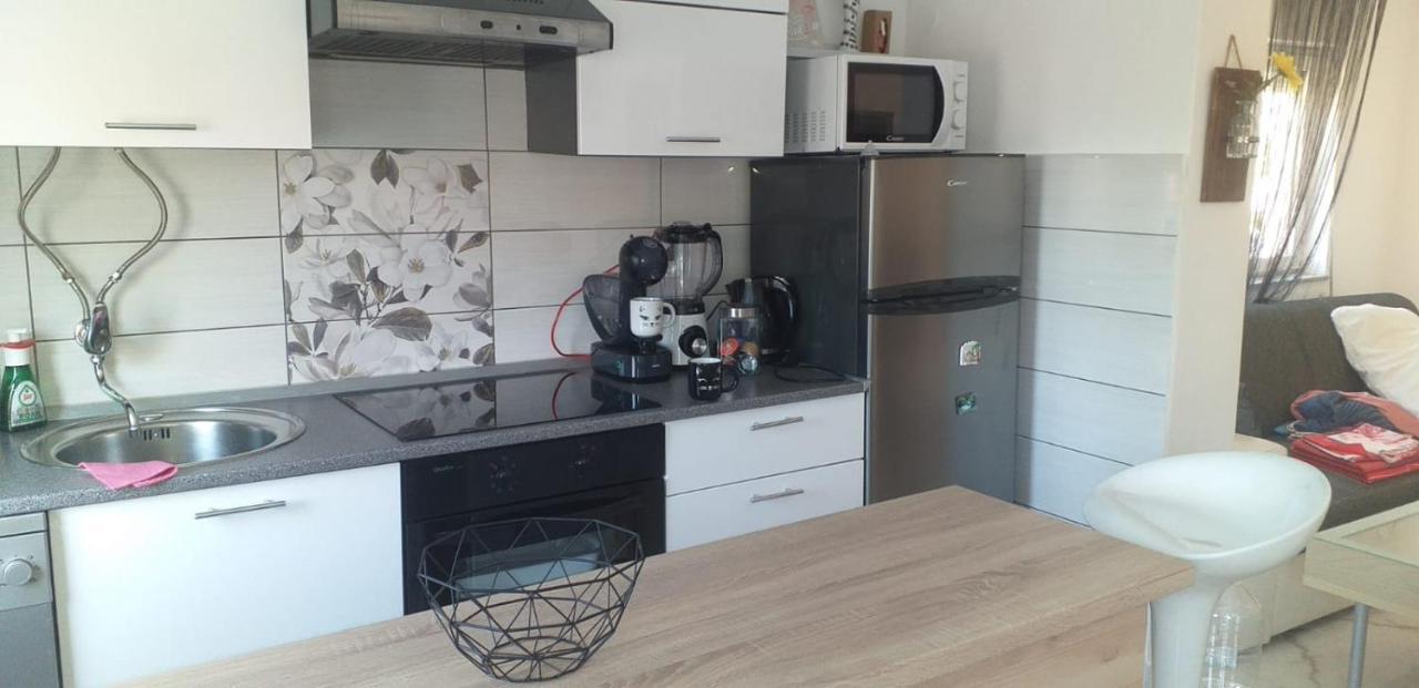 Apartman Zvoncica Vrsi Luaran gambar
